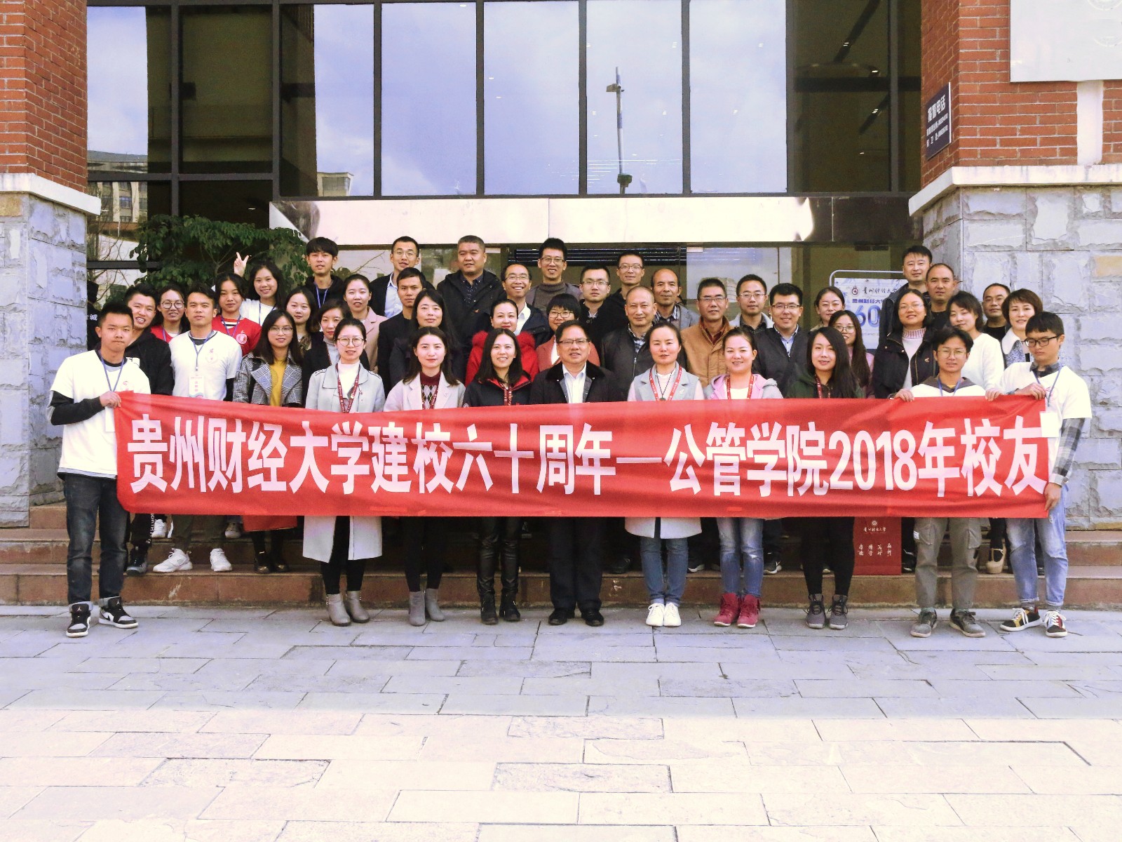图片八.jpg 图片八.jpg