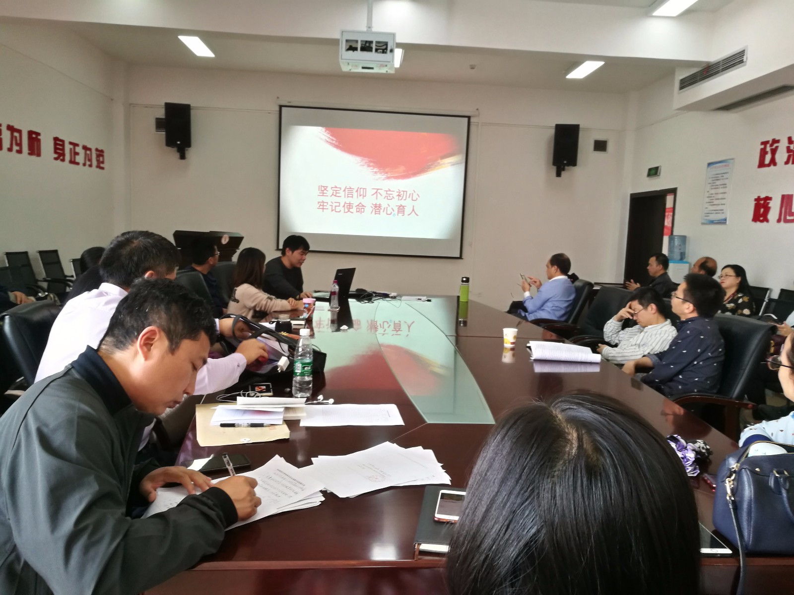 图片3.jpg 图片3.jpg